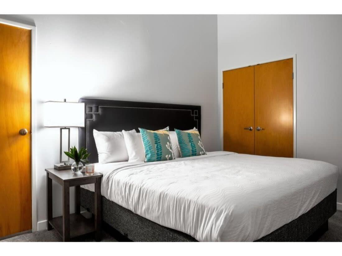 Bold 2Br 2Ba In The Block Apartment By Cozysuites! إنديانابوليس المظهر الخارجي الصورة